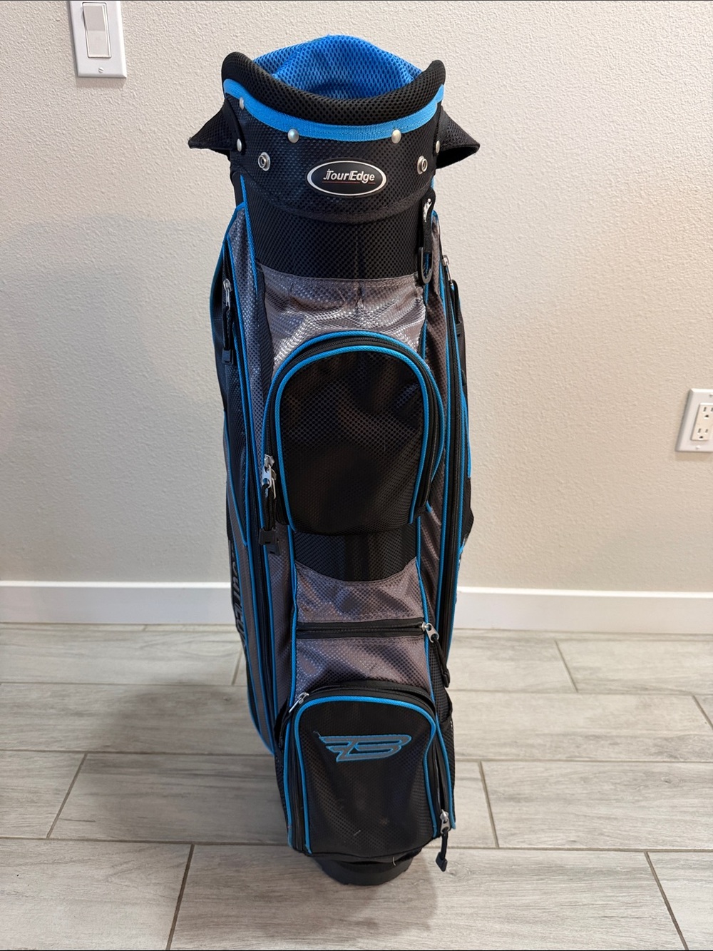 Men’s Black and Blue Duffel Golf Bag